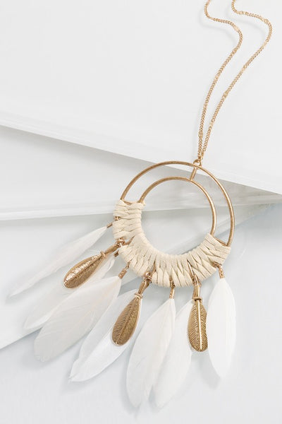 This Bohemian inspired necklace from Urbanista and features a suede and feather detail and looks fabulous. It's 33" long and comes in Gray, Black, and Ivory.