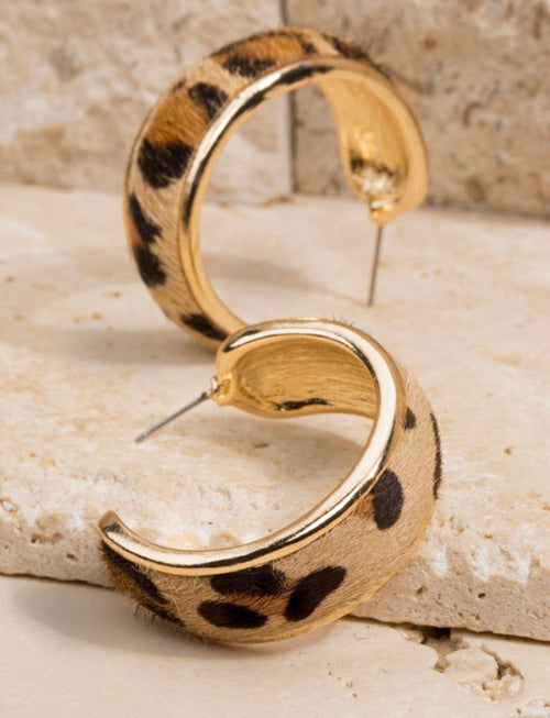 You will love these stylish genuine leather  leopard hoops from Urbanista! They are lightweight and measure 1.5” long.